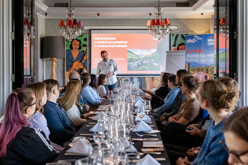 Wina gruzińskie: edukacja HoReCa przyspiesza rozwój rynku